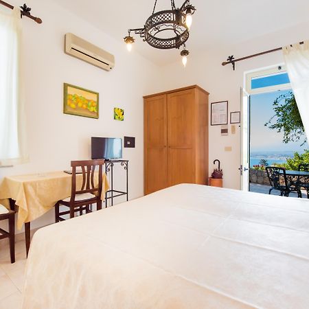 Hotel Bel Soggiorno Таорміна Екстер'єр фото